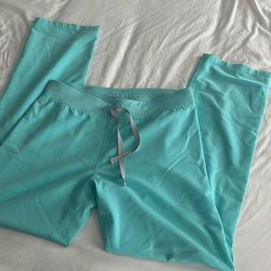 Figs Livingston basic